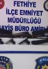 Fethiye&rsquo;de Ş&uuml;pheli &Ccedil;antadan M&uuml;himmat Ele Ge&ccedil;irildi