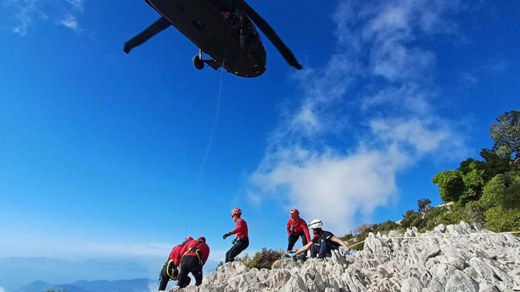 Fethiye’de Yamaç Paraşütü Kazası: 1 Kişi Hayatını Kaybetti, 1 Kişi Yaralandı
