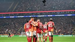 Galatasaray Evindeki Yenilmezliğini 30 Maça Taşıdı!