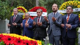 Galatasaray'da Ali Sami Yen'in Mezarı Ziyaret Edildi!