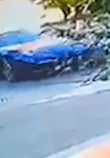 Gaziantep'te L&uuml;ks Aracın S&uuml;r&uuml;c&uuml;s&uuml; Drift Yaparken G&uuml;venlik Kamerasına Takıldı: 50 Bin TL Ceza Aldı!