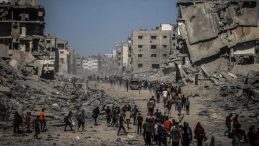 Gazze’de Umutlu Dönüş: Yerinden Edilen Binlerce Filistinli Evlerine Dönüyor