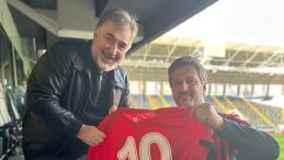 Gençlerbirliği – Konyaspor Maçında Sürpriz Ziyaretçi!