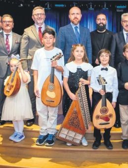 Gençlerimize Kendi Müziğimizi Sevdirmeliyiz