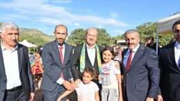 Girne'de Kardeşlik Sofrası: Ersin Tatar: "Kıbrıs Vatandır, Kültürdür, Maneviyattır"