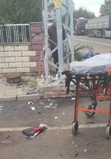 Hatay'da Trajik Kaza: Motosiklet ve Minib&uuml;s &Ccedil;arpıştı! 1 Kişi Hayatını Kaybetti, 1 Kişi Yaralandı