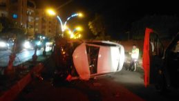 Hatay'da Ürperten Kaza | Direğe Çarparak Takla Attı: O Anlar Kamerada!