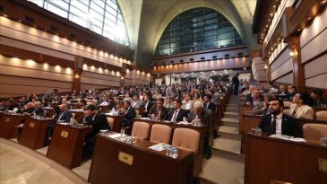 İBB Meclisinde toplu ulaşım denetim ve y&ouml;netim tartışması