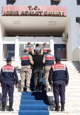 Iğdır'da K&ouml;pek D&ouml;v&uuml;ş&uuml;ne Jandarma Baskını: 14 G&ouml;zaltı