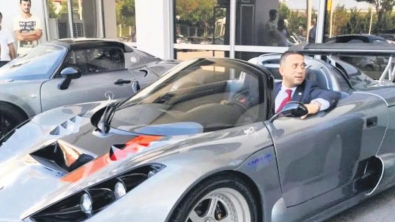 İhtişamlı Devrimci