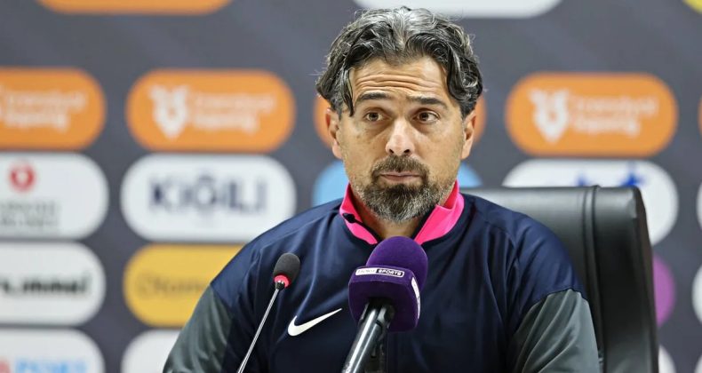 İlhan Palut: Aldığımız 1 puan gösterdiğimiz performansa göre kötü değil