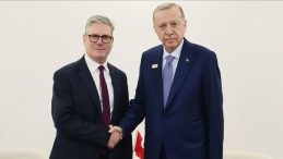 İngiliz Başbakan Starmer'dan Gazze Ateşkesi Açıklaması: Erdoğan'ın Rolü