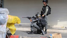İşgalci İsrail Askerleri, Batı Şeria'da 2 Filistinliyi Yaraladı