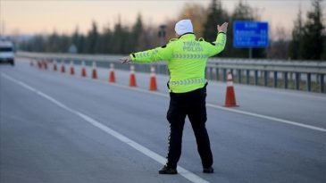 İstanbul Valiliği'nden &Ouml;nemli Duyuru: Pazar G&uuml;n&uuml; Bazı yollar Kapatılacak