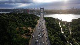 İstanbul'da Bisiklet Yarışı Nedeniyle K&ouml;pr&uuml;ler ve Yollar Kapalı