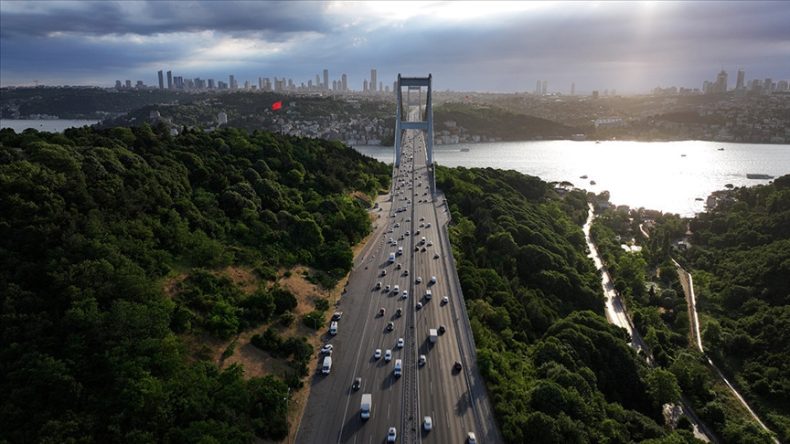 İstanbul'da Bisiklet Yarışı Nedeniyle Köprüler ve Yollar Kapalı