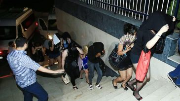 İstanbul'da Fuhuş Operasyonu: 16 Ş&uuml;pheli Tutuklandı!