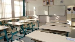 İSTANBUL'DA OKULLAR TATİL Mİ? Şiddetli Yağış ve Fırtına! Valilik Açıklamasıyla Okullar Tatil Oldu mu?