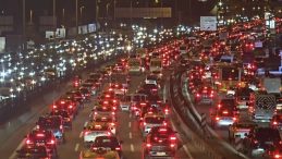 İstanbul'da Trafik Yoğunluğu Y&uuml;zde 78'e Ulaştı