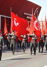 İstanbul&rsquo;da Cumhuriyet Bayramı Kutlamaları: Kırmızı Beyaz Coşku