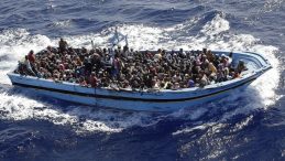 İtalya Sahil Güvenliği, Akdeniz'deki Tekne Faciasında 91 Göçmeni Kurtardı