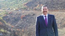 İzmir Karabağlar’da 6 Yıllık Çile Sona Erdi: 750 Konutun İnşaatına Başlandı