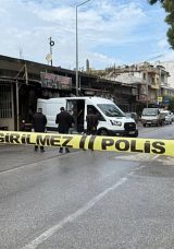 İzmir Tire'de El Bombası Paniği: 10 Yaşındaki &Ccedil;ocuk Tarlada Buldu!