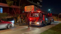 İzmir'de Apartman Dairesinde Yangın: 4 Kişi ve 1 Köpek Kurtarıldı