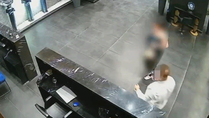 İzmir'de Kataloglu Dijital Fuhuş Operasyonu: 19 Kadın Kurtarıldı, 4 Şüpheli Tutuklandı