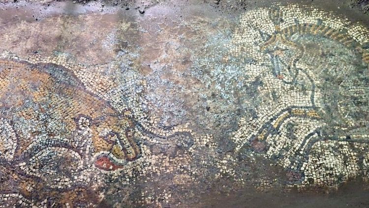 Kaçakçılara Satılmak İstenen 1500 Yıllık Mozaik Ele Geçirildi