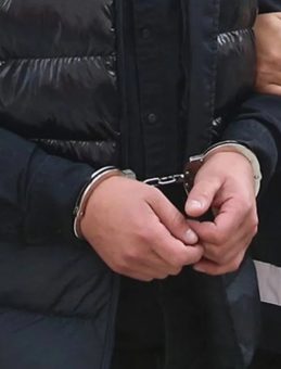 Kamu Görevlisi Maskesi Altında Dolandırıcılık: 8 Kişi Tutuklandı!