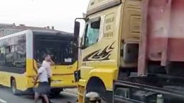 Kamyon İETT Otob&uuml;s&uuml;ne &Ccedil;arptı: 9 Yaralı