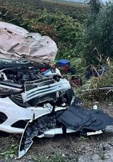 Kamyonetin Devrilmesi Sonucu Yaşanan Kaza: 2 &Ouml;l&uuml;, 3 Yaralı!