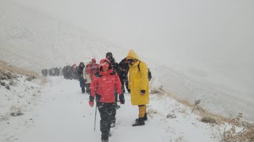 Kar S&uuml;rprizi: Paland&ouml;ken Beyaza B&uuml;r&uuml;nd&uuml;