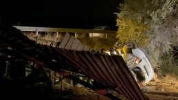 Kayseri'de Feci Kaza! Hafif Ticari Araç Şarampole Devrildi: 1 Ölü, 2 Yaralı