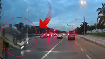 Kaza Anbean Kamerada! Makas Atan Otomobil Takla Attı
