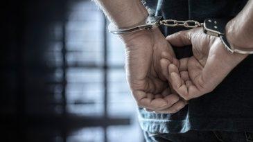 Kırmızı B&uuml;ltenle Aranan 3 Kişi T&uuml;rkiye'ye İade Edildi