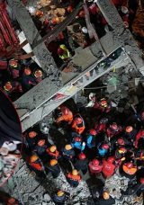 Kocaeli'de &Ccedil;&ouml;ken 7 Katlı Binada Aile Kayıpları: Enkaz Altında Y&uuml;rek Burkan Detaylar!