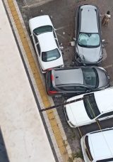 Kontrolden &Ccedil;ıkan Otomobil Park Halindeki 5 Araca Zarar Verdi