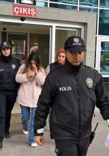 K&uuml;&ccedil;&uuml;k Kızı Isıran &Ouml;ğretmen Tutuklandı