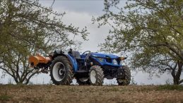 Kütahya'da Trajedi: Küçük Hüseyin Traktörün Altında Kalarak Hayatını Kaybetti
