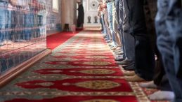 Liselilere Cuma Namazı İzni