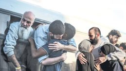 ‘Yaşayanlar Mezarlığından Çıktık’