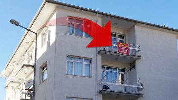 Malatya'daki Bina Dikkat &Ccedil;ekiyor! Pankart G&ouml;renleri Hayrete D&uuml;ş&uuml;r&uuml;yor