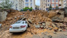 Maltepe'de Kaldırım ve İstinat Duvarı Ara&ccedil;ların &Uuml;zerine D&uuml;şt&uuml;