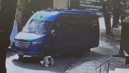 Maltepe'de Minibüs Yaşlı Kadına Çarptı: Kazanın Görüntüleri Ortaya Çıktı!