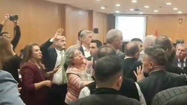 Mamak Belediyesi&rsquo;nde CHP&rsquo;li Meclis &Uuml;yeleri Arasında Tartışma!
