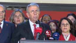 Mansur Yavaş: Karanlığa boyun eğmeden, Cumhuriyet’in ışığında yürümeye devam edeceğiz