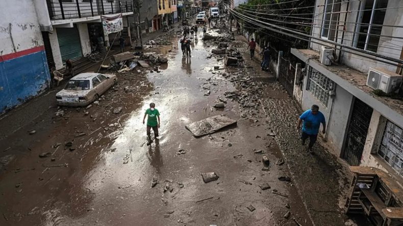 Meksika'daki Sel Felaketinde Can Kaybı 76'ya Yükseldi