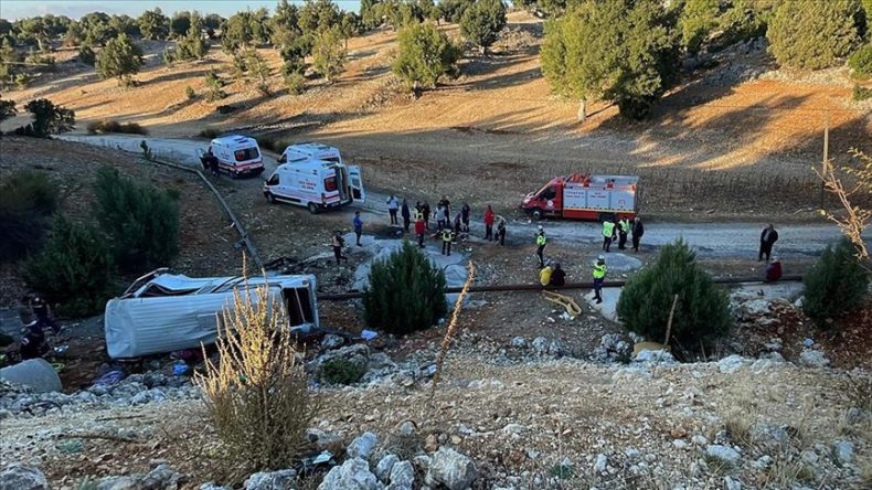 Mersin'de Feci Kaza! Ölü Sayısı 6'ya Yükseldi